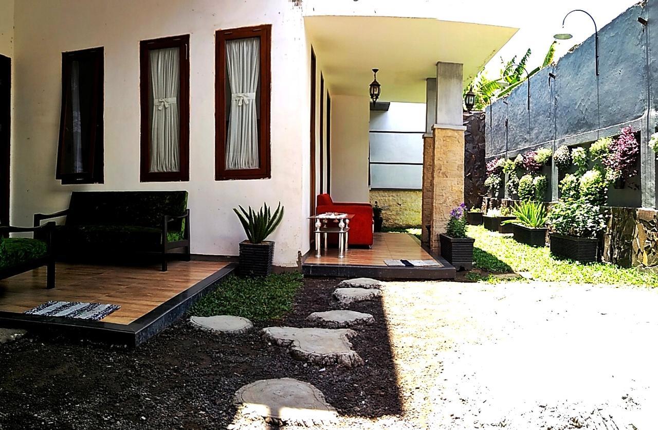 Auberge de jeunesse Omah Etan Batu à Batu  Extérieur photo